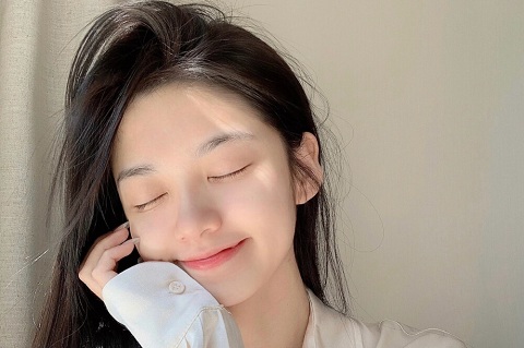 追水瓶女的绝招，3个方法打动水瓶女的心1