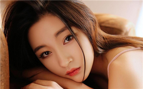 狮子座女生喜欢一个人的表现