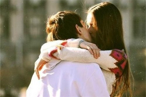 和巨蟹座谈恋爱要注意什么