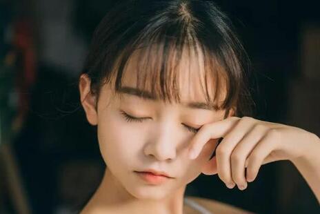 抵挡不住暧昧的诱惑