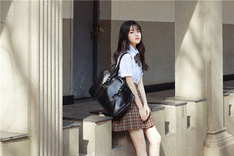 狮子座女生恋爱后的变化1