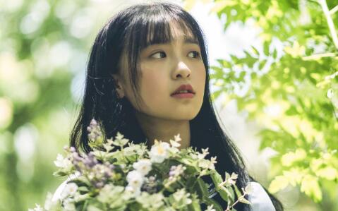 巨蟹女喜欢一个人的表现一