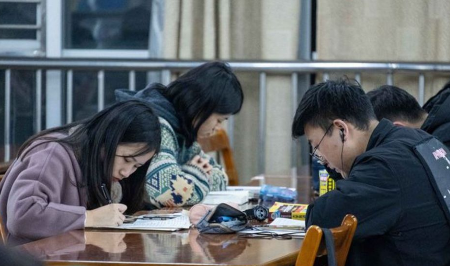 逆向考研是学历内卷还是专业为王