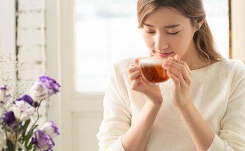 女孩子说肚子疼怎么回复三