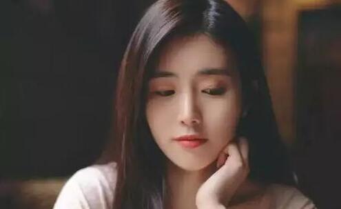 幽默的夸人美的句子一