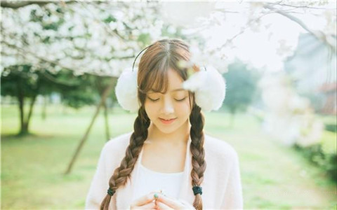 克莱因蓝代表什么寓意