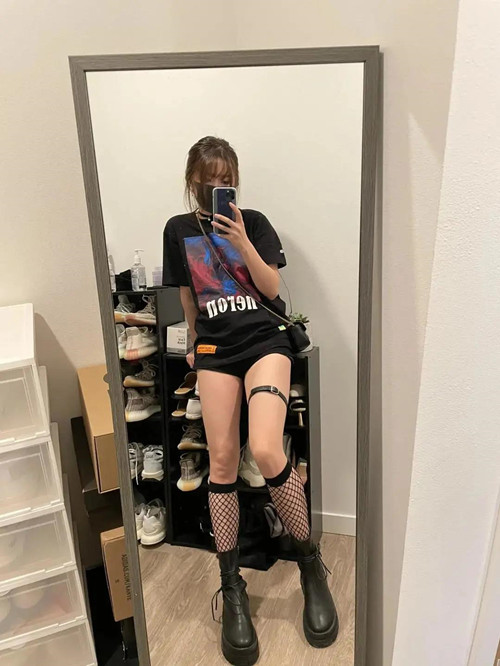 p站新晋女神，为何让老司机们流泪看片10