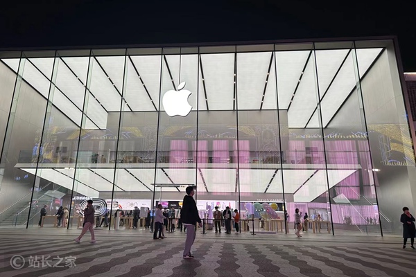 苹果市值一夜暴涨万亿元