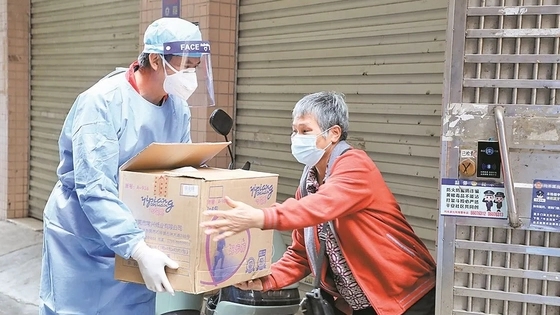 广州海珠区:所有市民原则上居家