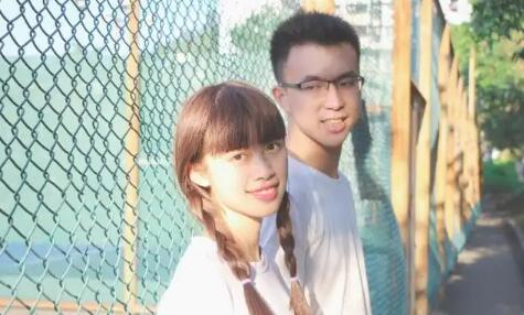 表情和动作上的默契