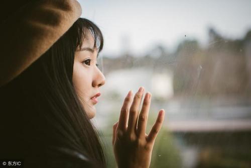 水瓶座喜欢一个人的表现2