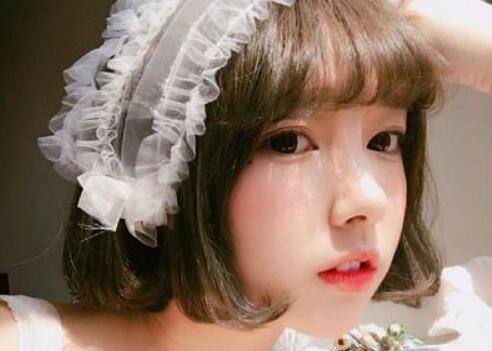 女主动给男发微信红包是回馈行为