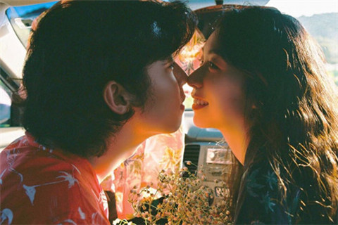 女生说下雨了怎么撩她2