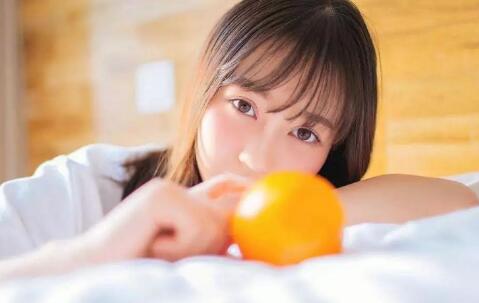 如何高情商回复女生说额