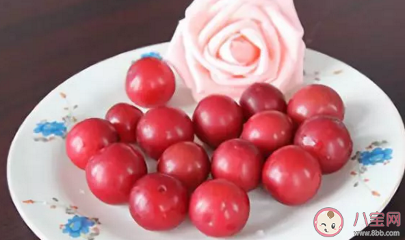 李子是热性水果还是凉性水果 吃李子有什么好处。