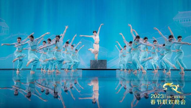 爆款节目《碇步桥》演员染新冠成最大的挑战，最难的是每个角度都要“齐”