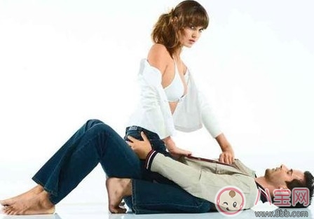 处女第一次做爱都特别紧吗 处女第一次性生活教程技巧