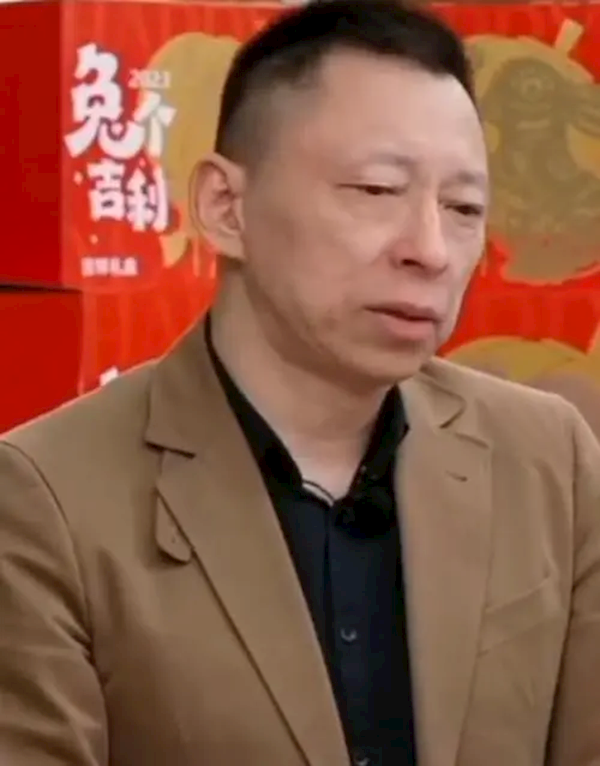 专家称年轻时不应为钱去选择工作！董明珠、张朝阳也说过