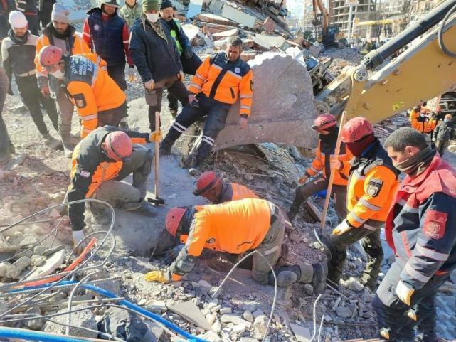 唐小强葬礼有人特地从海外飞回送别