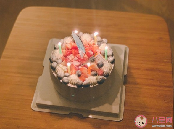 三十岁生日感言朋友说说 表达三十岁生日感慨句子文案