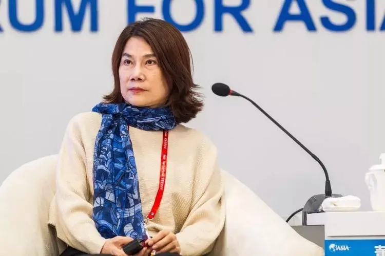 董明珠:大学生打螺钉没什么不可以