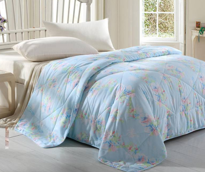 空调被可以放洗衣机里洗吗 空调被的正确清洗方法2018