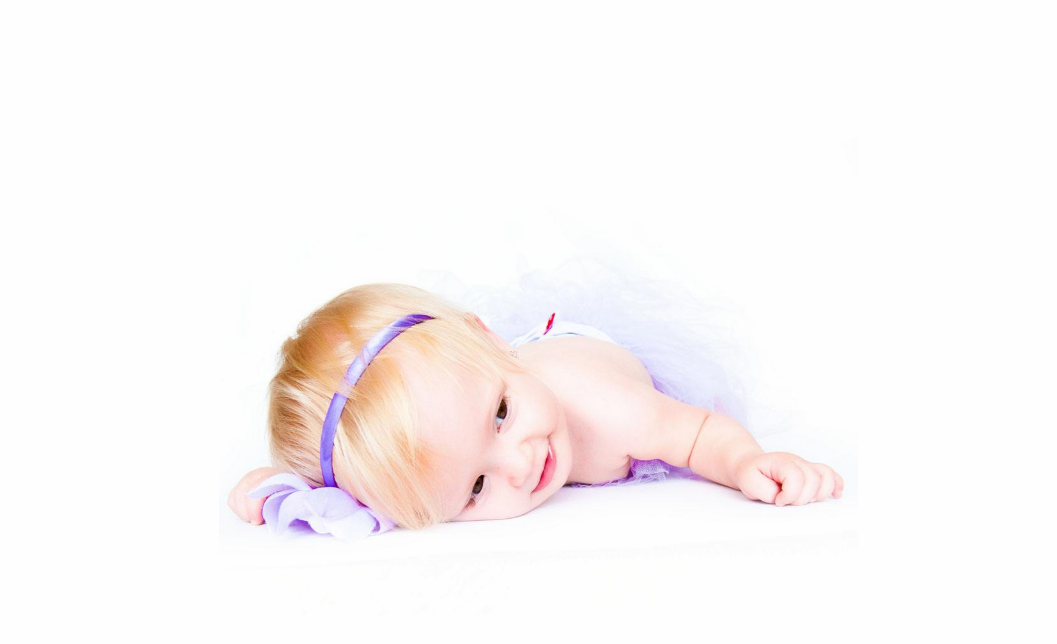 喜得千金报喜微信朋友圈 生女儿报喜吉祥句子朋友圈