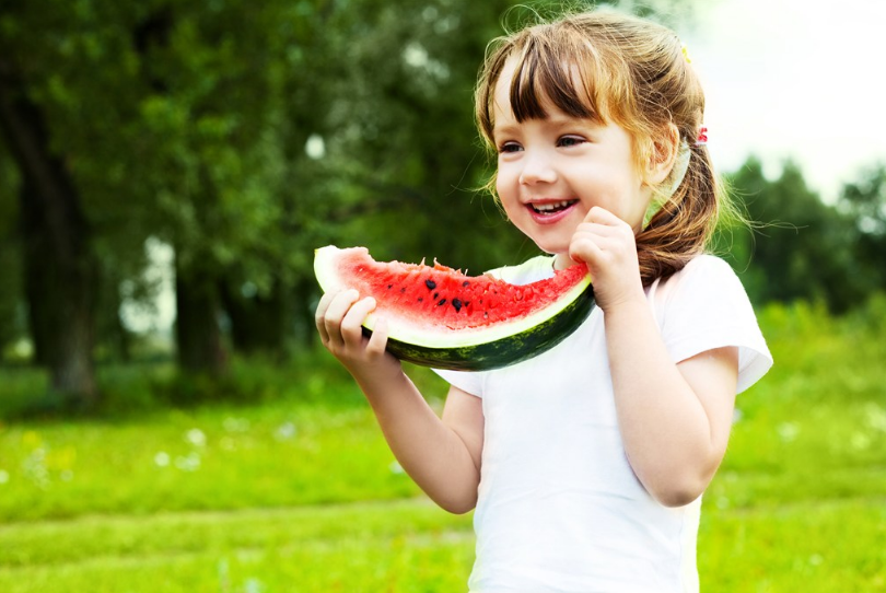 孩子的牙齿出现小白点是怎么回事 什么原因导致孩子牙齿出现小白点