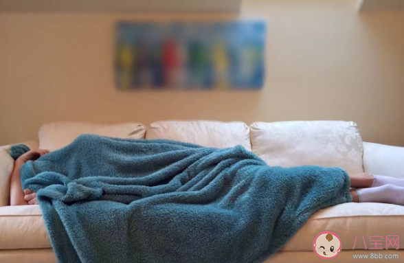 夏天开空调盖被子睡觉好吗 空调房盖被子睡觉有什么好处