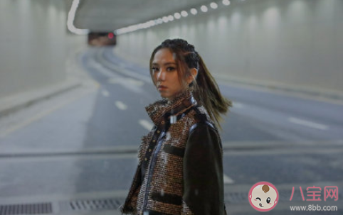 邓紫棋《孤独》歌词是什么 《孤独》完整版歌词在线听歌