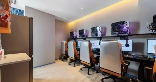 暗访广州电竞酒店