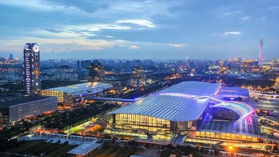 人民网:五一民宿涨价毁约吃相难看