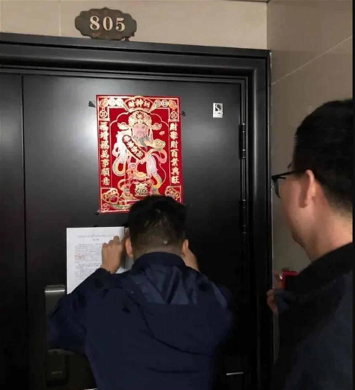 女子挨打用高跟鞋砸伤对方被判3年