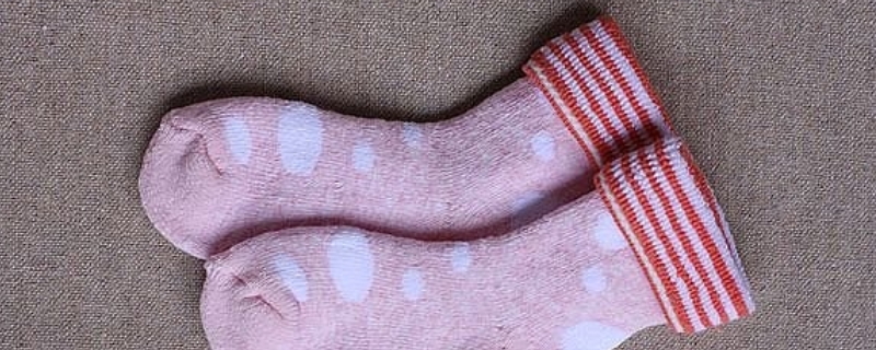 袜子里满是白色的液体是什么