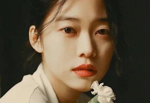 水瓶女对你心动的10个信号，你看出来了吗？