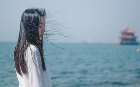 水瓶女死心后的表现，水瓶女放弃你的表现