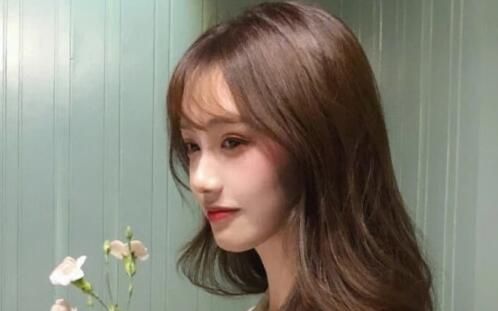 怎么判断狮子座动心了?狮子女喜欢一个人的表现