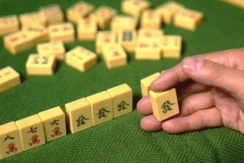 2024年9月麻将财在那方?2025年9月打牌赢钱每日财神方位查询