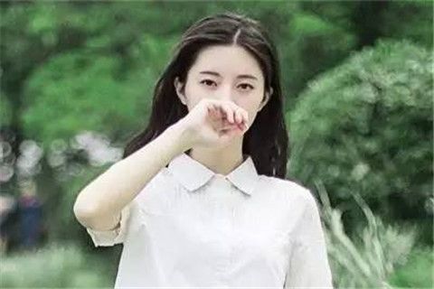 天蝎座女生女生会陪不喜欢的人聊天么?