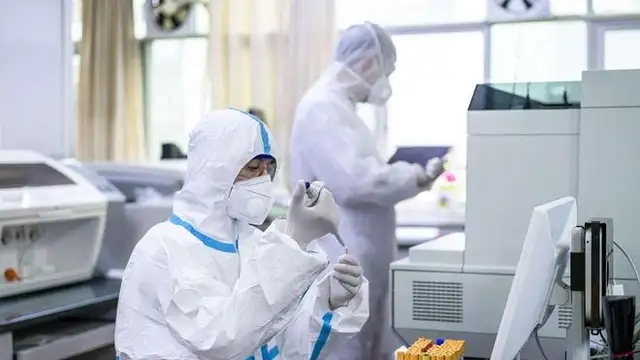 及时回应解决群众实际问题