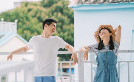 刚确认关系的情侣之间如何增进感情