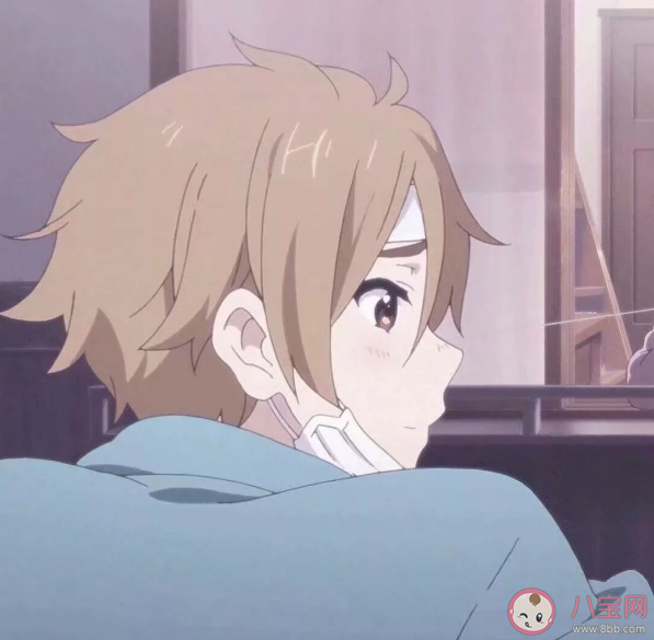 男生暗恋一个女生会有怎样的表现 男生暗恋你的行为表现