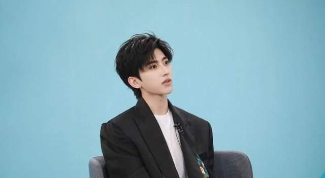 江小宴详解蔡徐坤一夜情事件