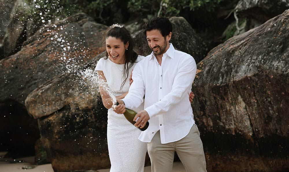 2025年01月01日老黄历_打麻将财神方位_五行穿衣_卦象_2025年01月01日黄道吉日_今日黄历查询