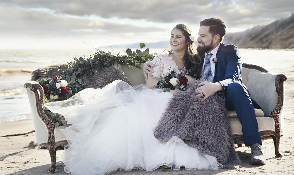 2024年12月19日老黄历_打麻将财神方位_五行穿衣_卦象_2024年12月19日黄道吉日_今日黄历查询