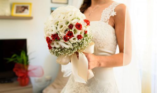 2024年12月09日老黄历_打麻将财神方位_五行穿衣_卦象_2024年12月09日黄道吉日_今日黄历查询